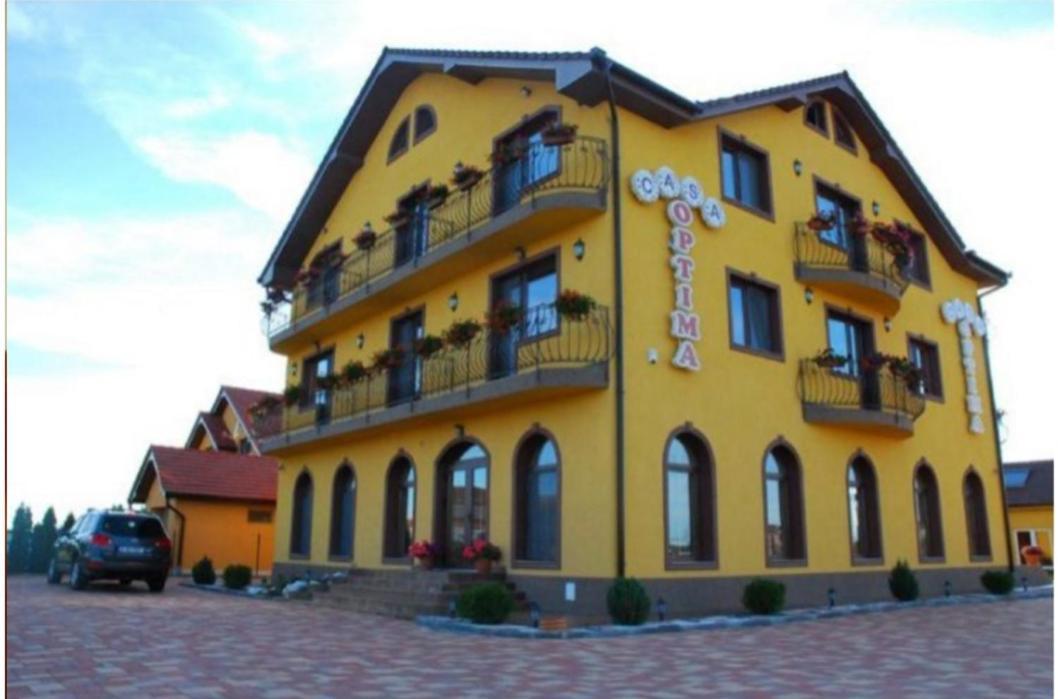 Casa Optima Hotel Oradea Exterior photo
